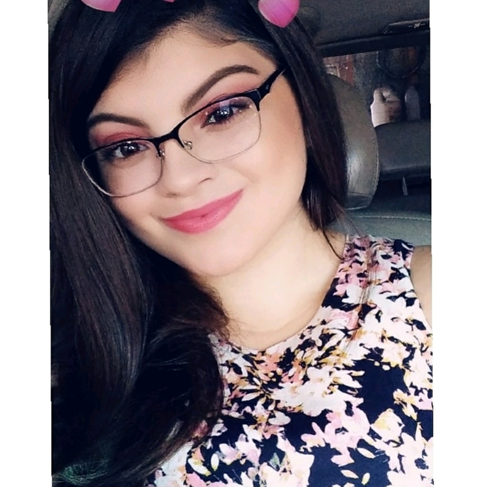 Meet your Posher, Maritza